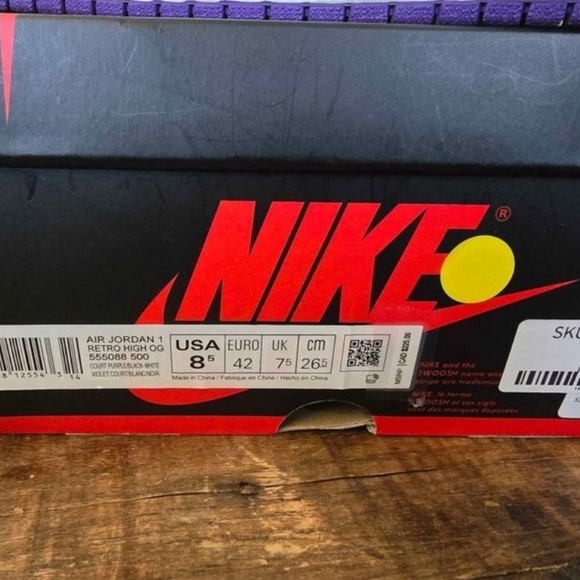 Nike AIR Jordan 1 Retro High - Purp/Whi/Blk - Picture 8 of 8